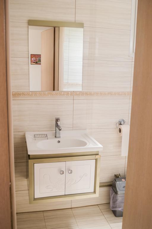 Bed & Breakfast Delikates Stojakovo エクステリア 写真