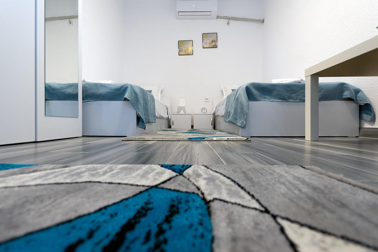 Bed & Breakfast Delikates Stojakovo エクステリア 写真